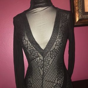 Xs Guess black turtle neck.